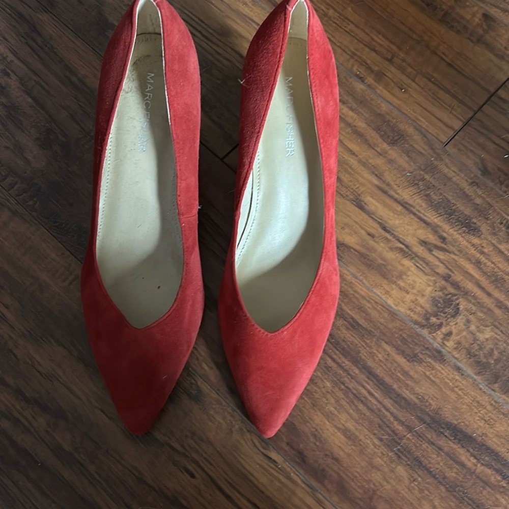 Marc Fisher red suede heeled shoes size 7